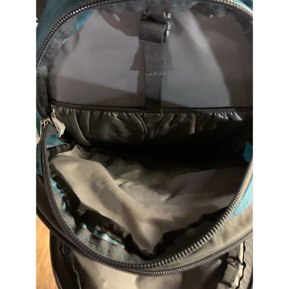 The North Face Sure Shot Backpack Daypack Padded Hiking Acqua Blue - Picture 5 of 7